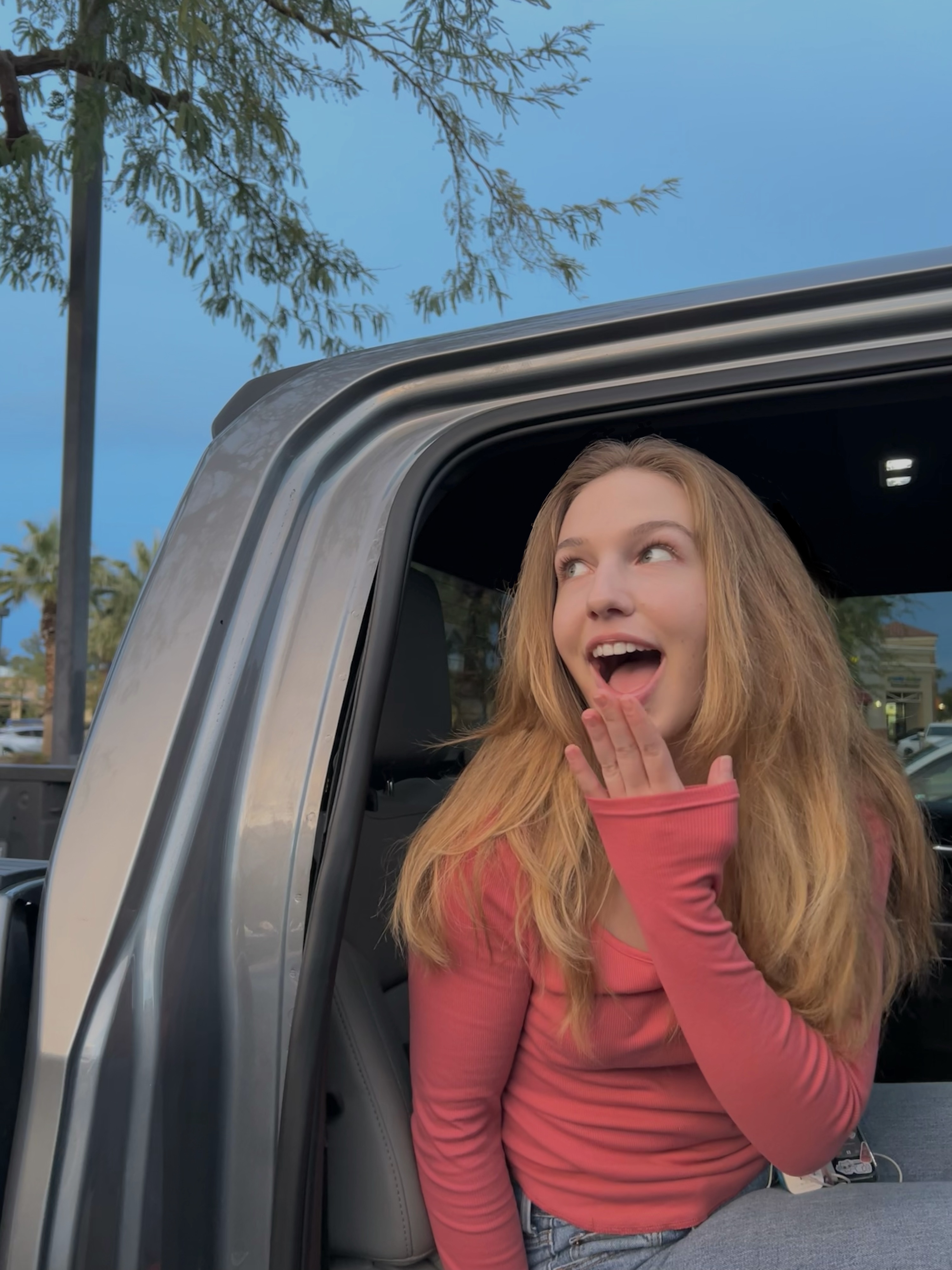 FC06B4D0-7FCE-43E7-A355-C0CD2E2AA29F