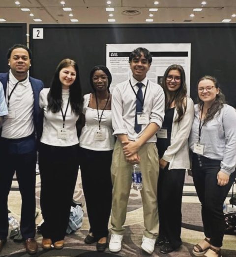 8B7BF5B0-E9A9-4AEE-8B93-73BD4D091C80